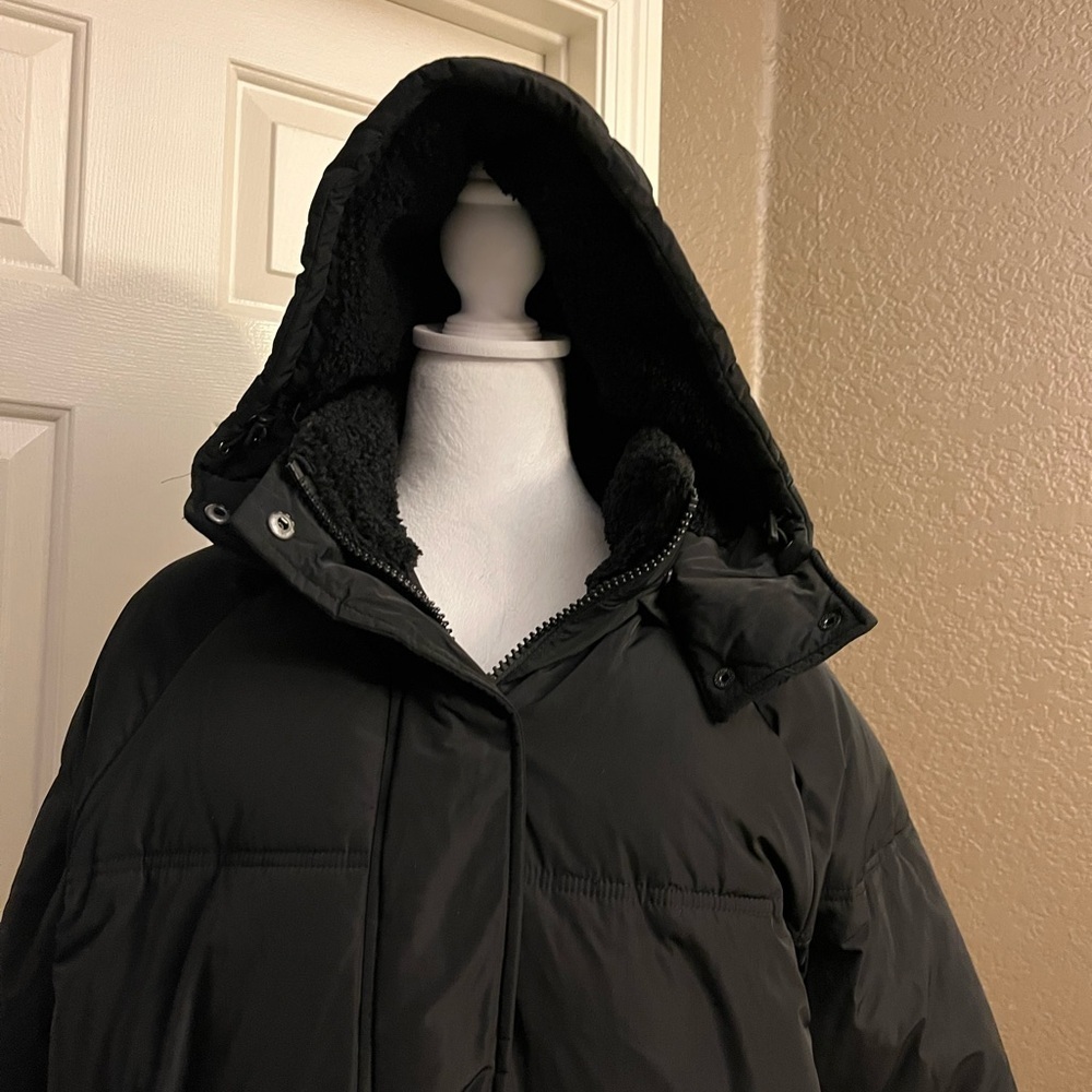 EXPRESS Women's Black Hooded Jacket SIZE M